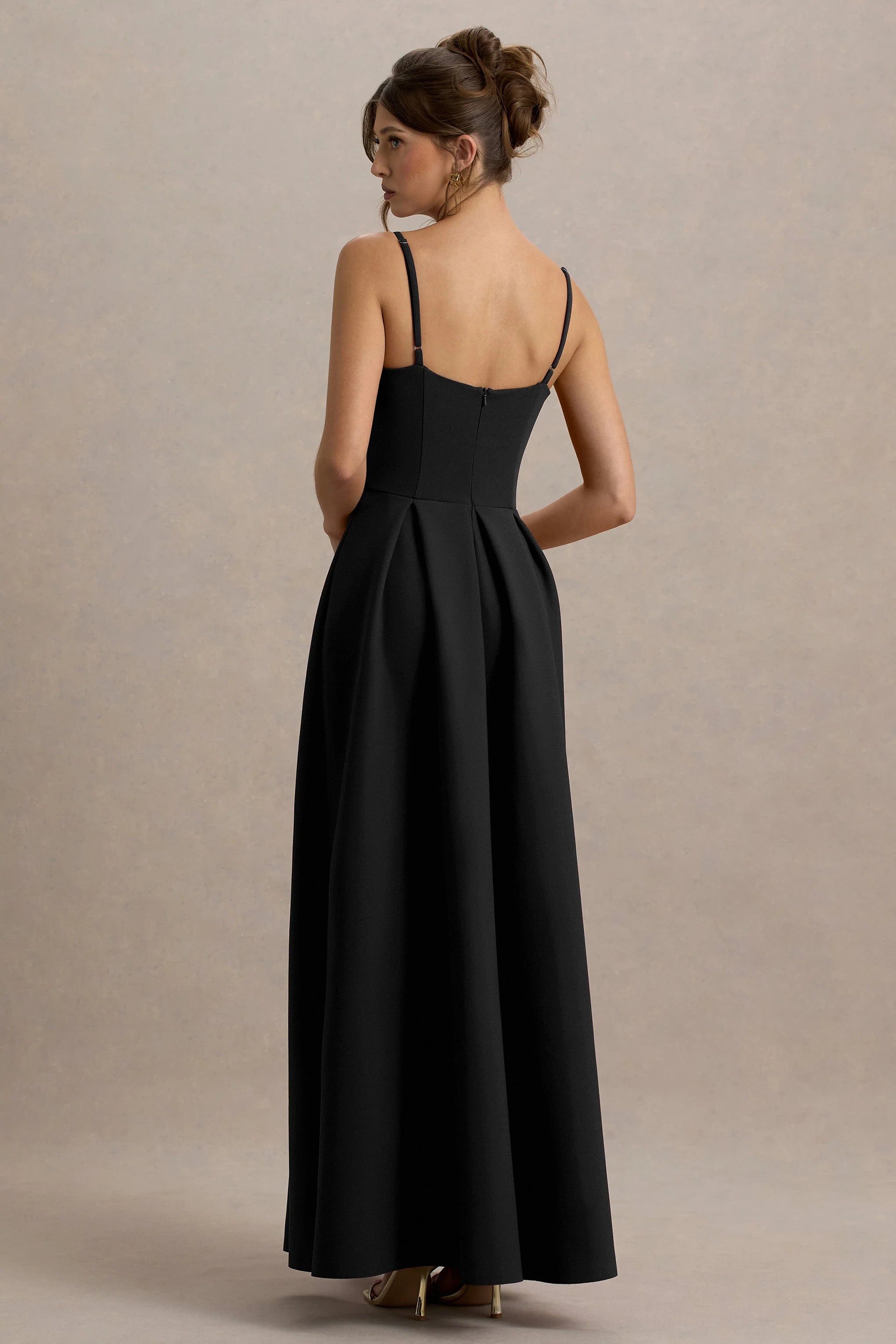 Bambina | Black Scoop-Neck Pleated Maxi Dress