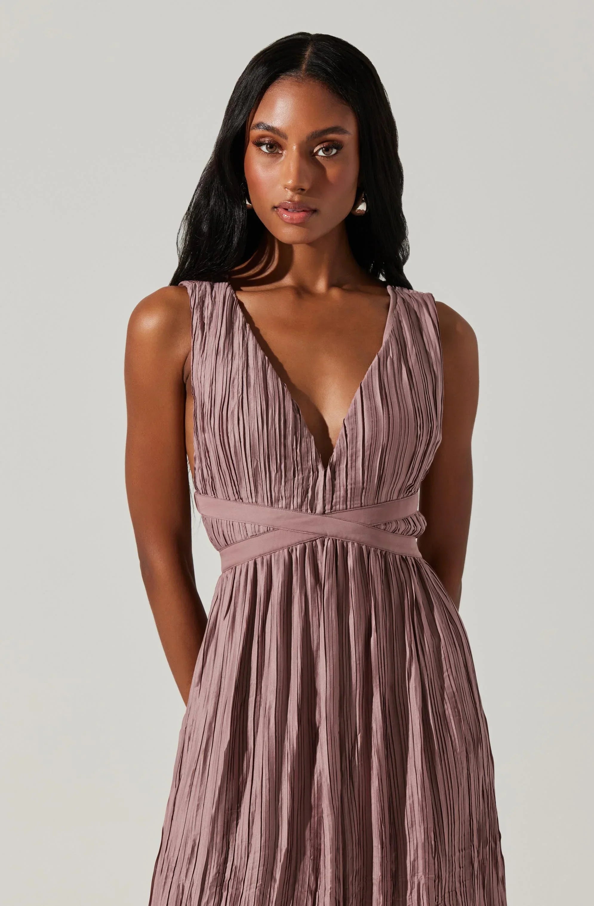 Tesni Pleated Maxi Dress