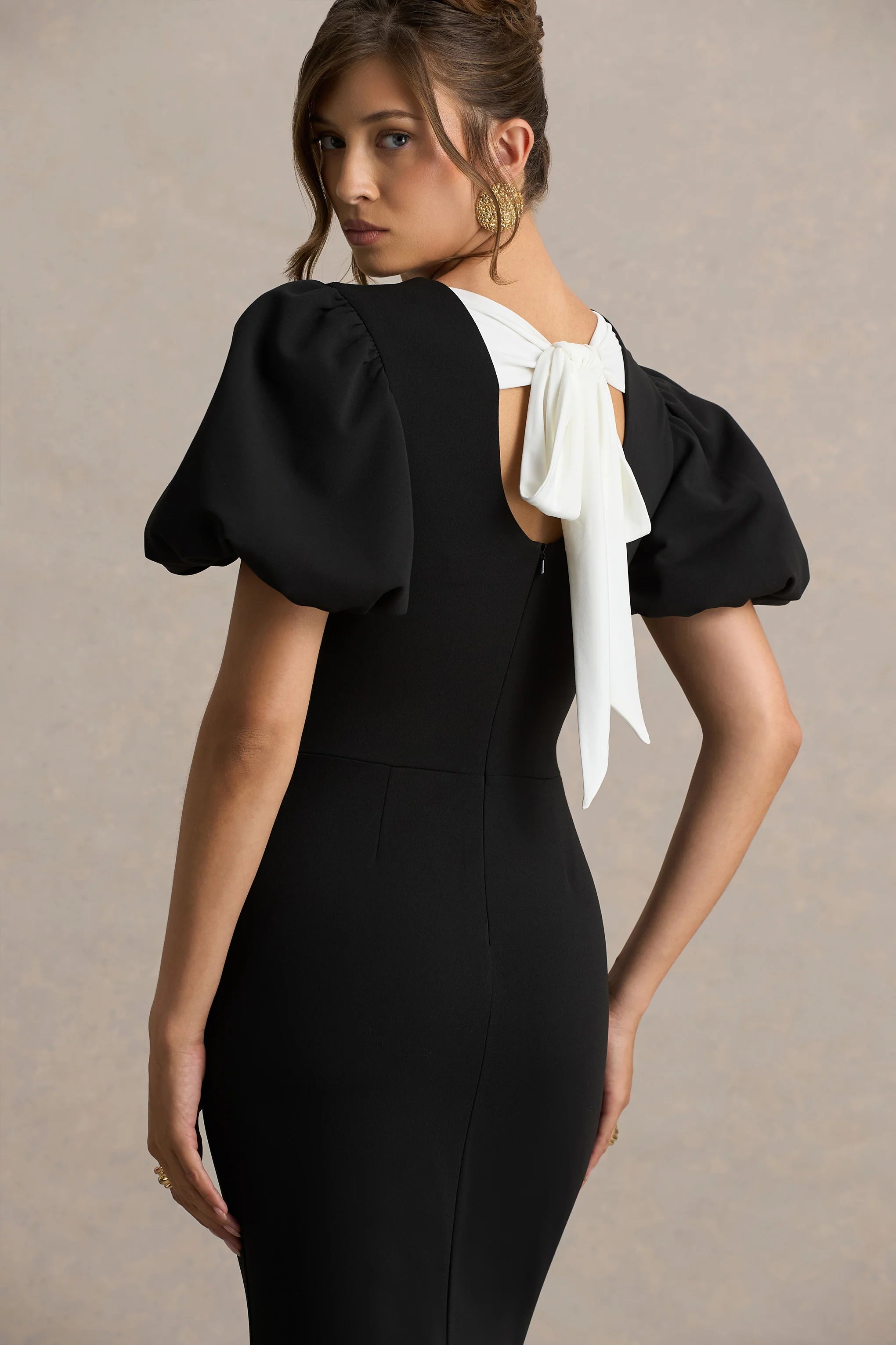 Carolina | Black Puff-Sleeve Maxi Dress With White Bow Detail